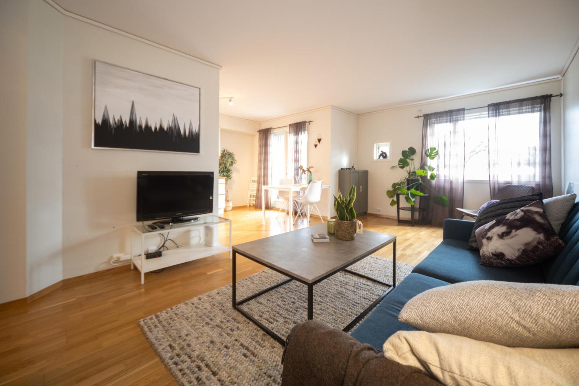 Supersentral 3-Roms Leilighet Med Parkering I Garasje Haugesund Buitenkant foto